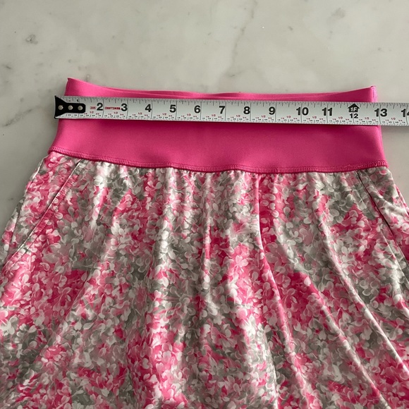 Puma Pwrshape Pink Floral Print Knit Golf Skirt - Picture 8 of 9
